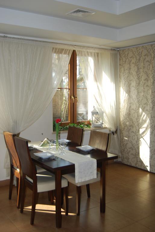 Hotel Restauracja Cztery Pory Roku Orneta Εξωτερικό φωτογραφία