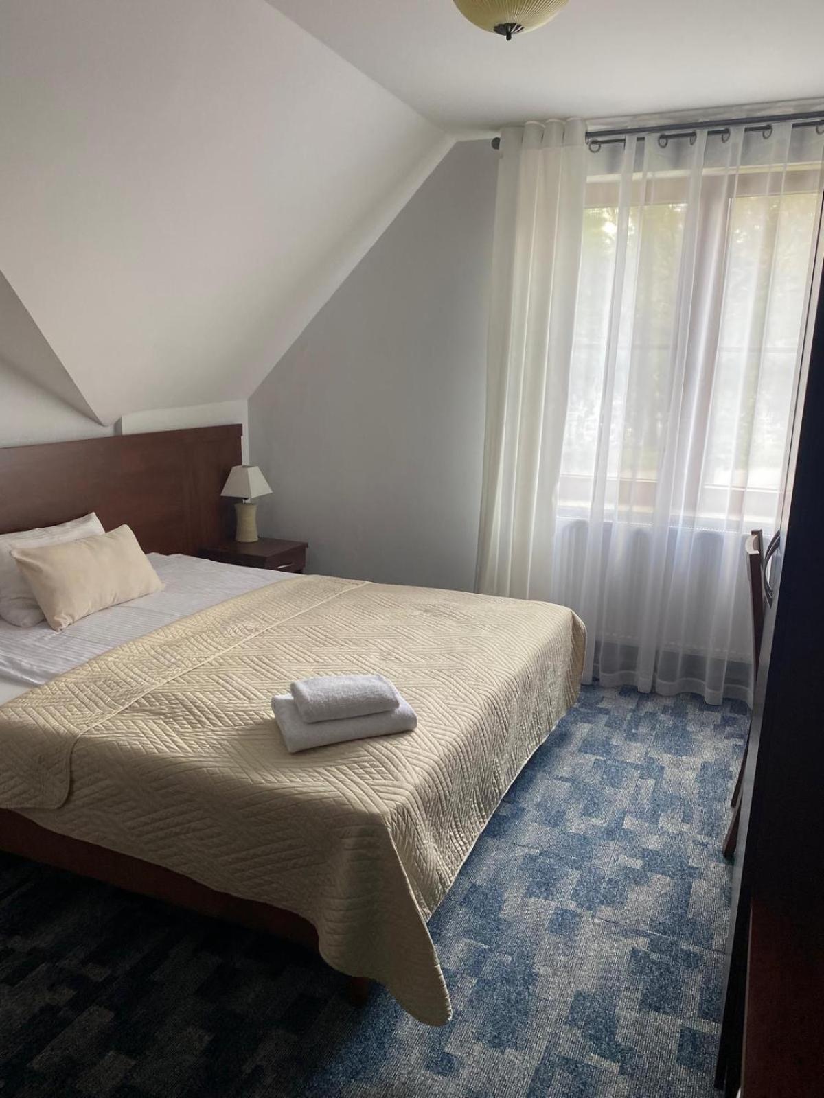 Hotel Restauracja Cztery Pory Roku Orneta Εξωτερικό φωτογραφία
