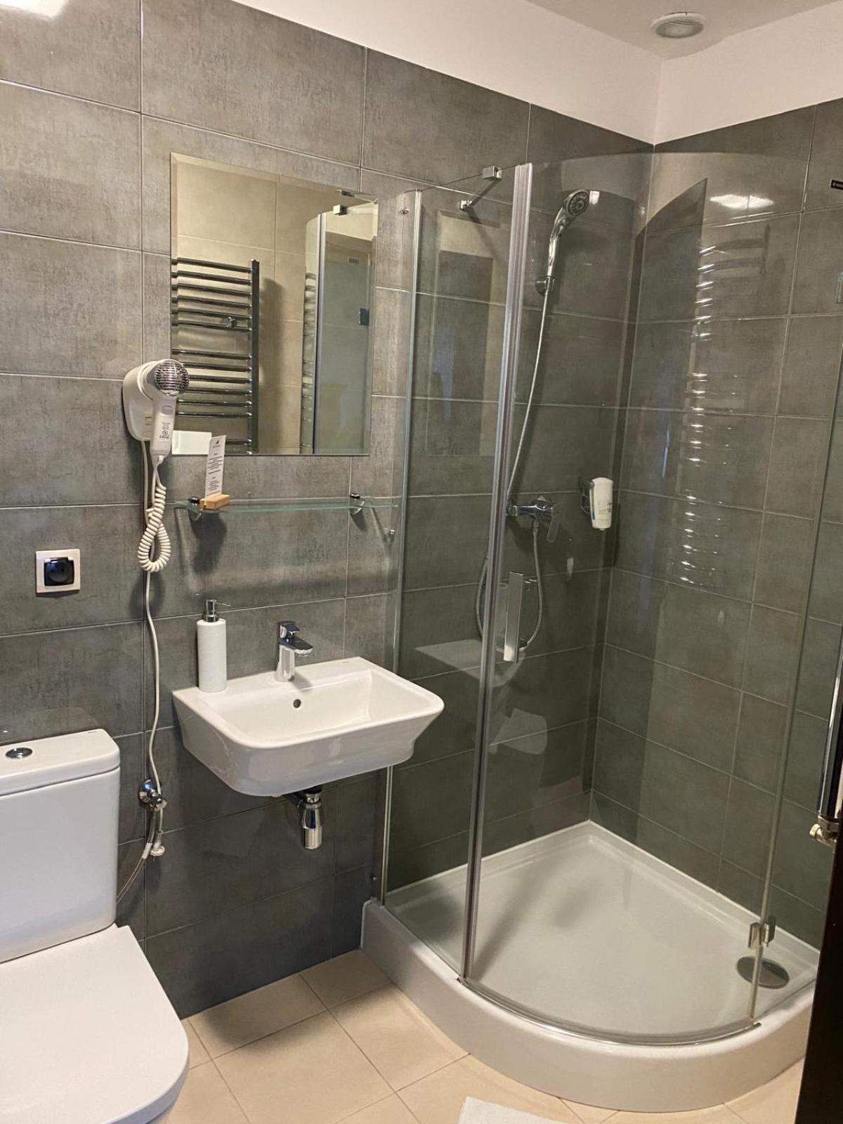 Hotel Restauracja Cztery Pory Roku Orneta Εξωτερικό φωτογραφία