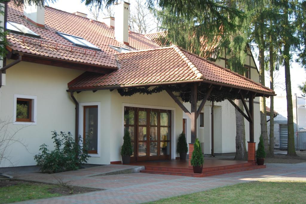 Hotel Restauracja Cztery Pory Roku Orneta Εξωτερικό φωτογραφία